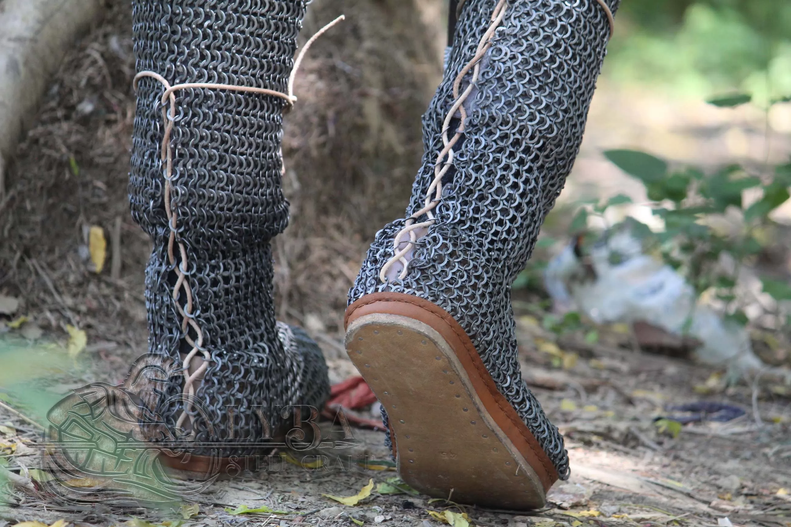 Mild Steel Chainmail chausses leggings 8mm Flat Ring Alt solid Ring Dome Riveted With Leather shoes